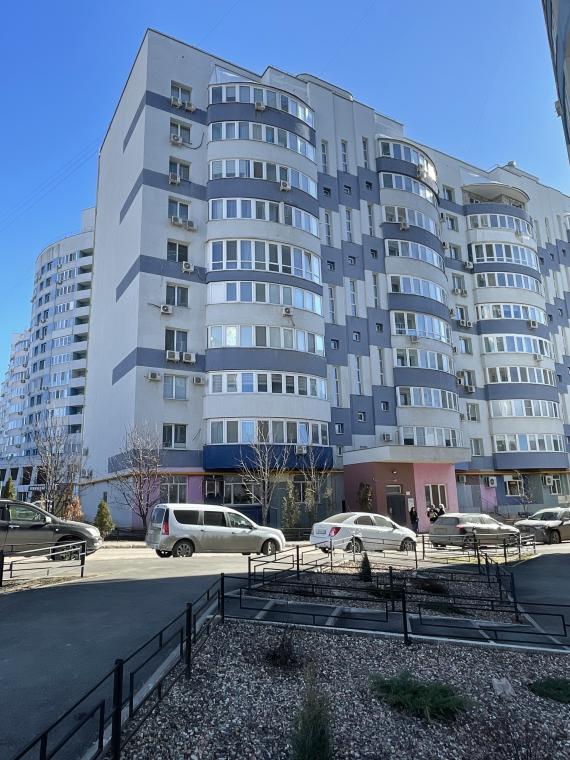 3-к. квартира, 120 м<sup>2</sup>